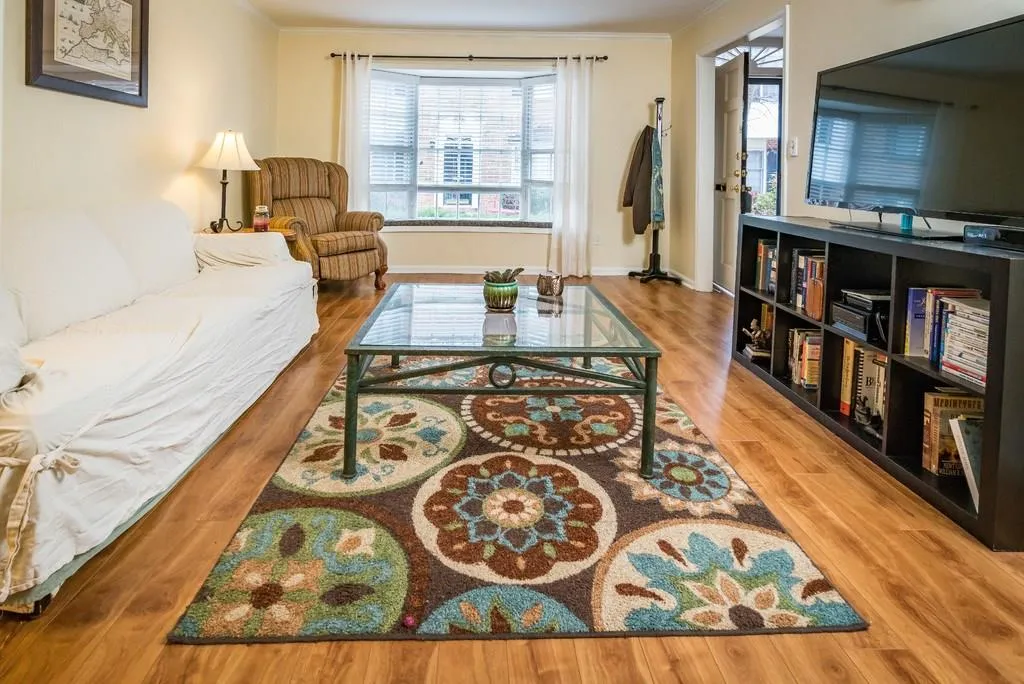 6520 Roswell Road Unit 94, Atlanta, Georgia 30328, 2 Bedrooms Bedrooms, ,1 BathroomBathrooms,Residential,Sold,6520 Roswell Road Unit 94,5812606