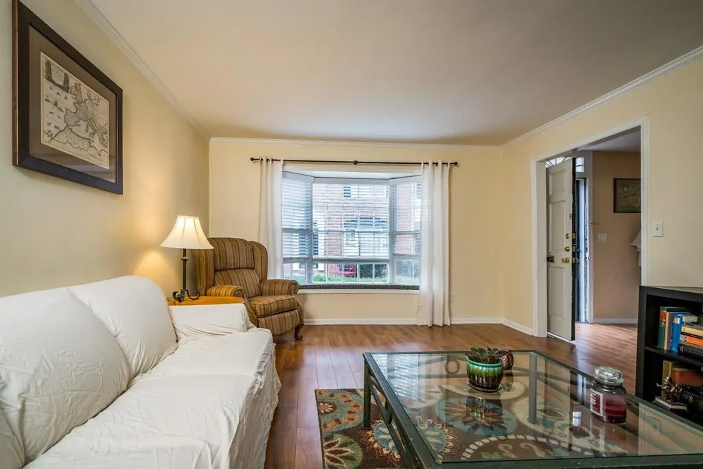 6520 Roswell Road Unit 94, Atlanta, Georgia 30328, 2 Bedrooms Bedrooms, ,1 BathroomBathrooms,Residential,Sold,6520 Roswell Road Unit 94,5812606