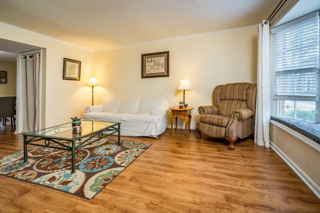 6520 Roswell Road Unit 94, Atlanta, Georgia 30328, 2 Bedrooms Bedrooms, ,1 BathroomBathrooms,Residential,Sold,6520 Roswell Road Unit 94,5812606