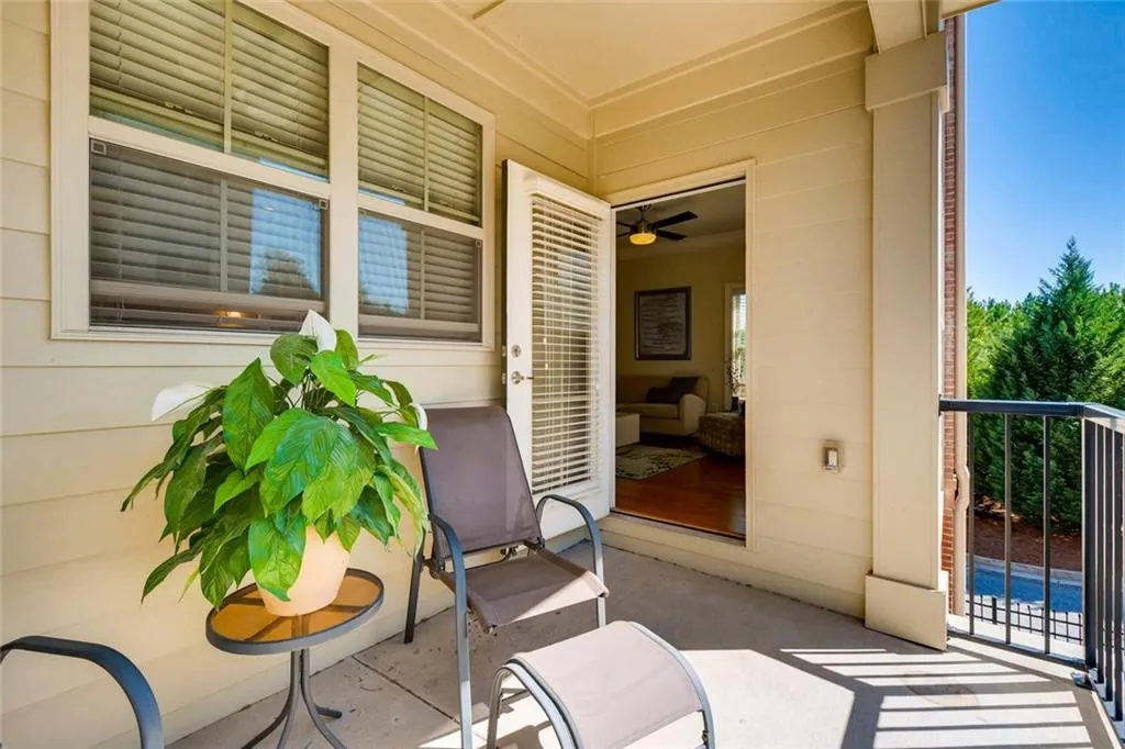 6401 Paulson Place, Sandy Springs, Georgia 30328, 2 Bedrooms Bedrooms, ,2 BathroomsBathrooms,Residential,Sold,6401 Paulson Place,5818311