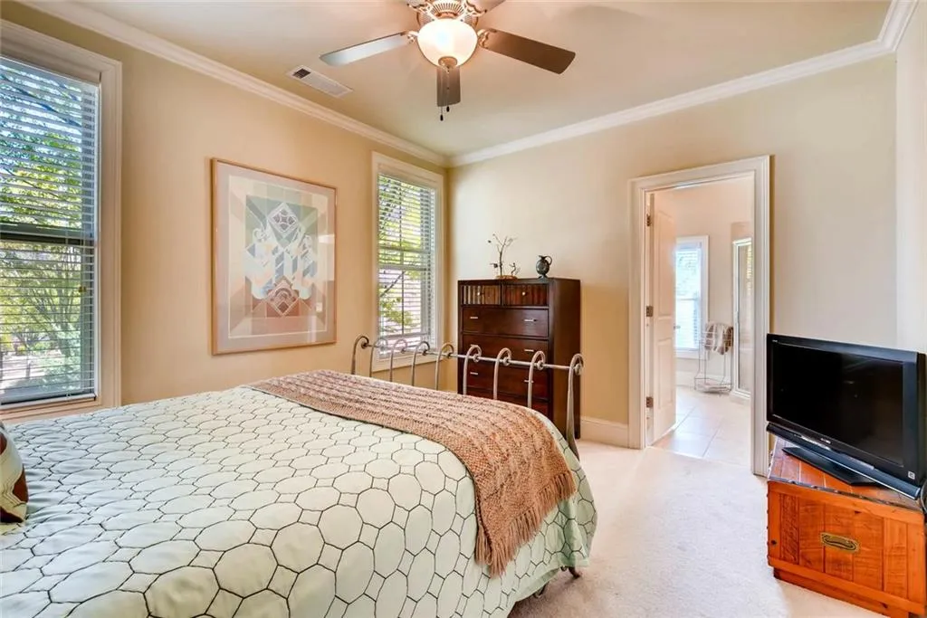 6401 Paulson Place, Sandy Springs, Georgia 30328, 2 Bedrooms Bedrooms, ,2 BathroomsBathrooms,Residential,Sold,6401 Paulson Place,5818311