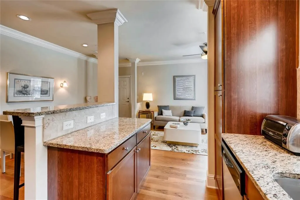 6401 Paulson Place, Sandy Springs, Georgia 30328, 2 Bedrooms Bedrooms, ,2 BathroomsBathrooms,Residential,Sold,6401 Paulson Place,5818311