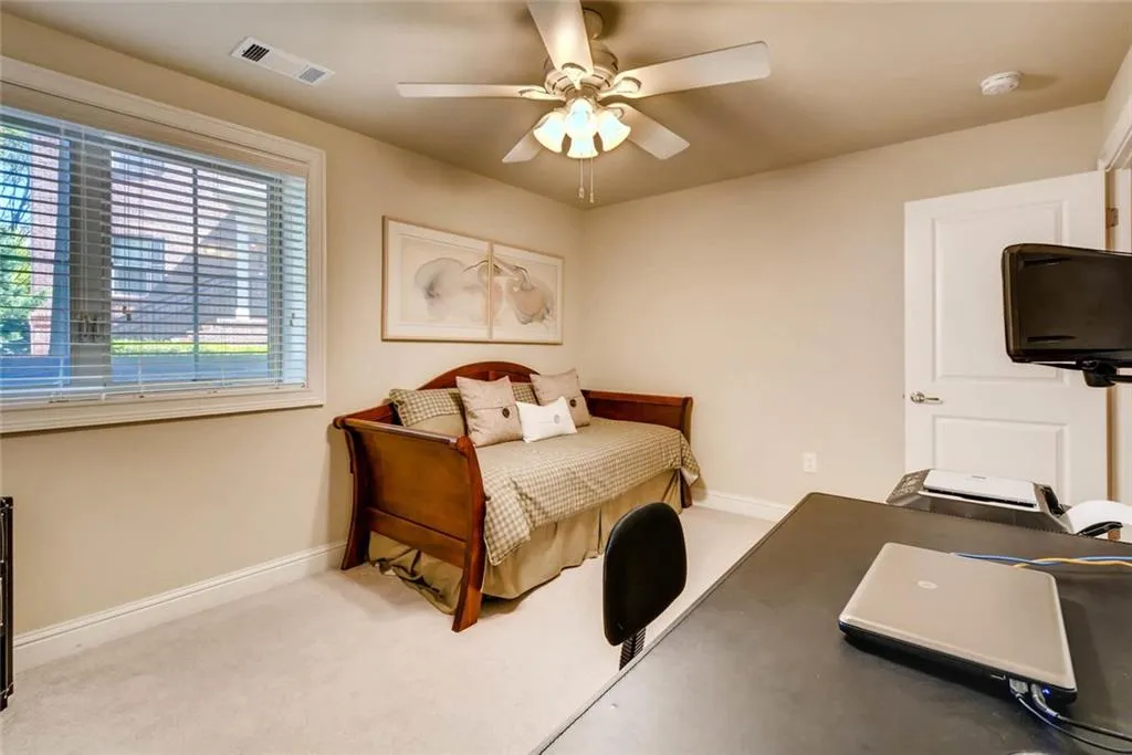 6401 Paulson Place, Sandy Springs, Georgia 30328, 2 Bedrooms Bedrooms, ,2 BathroomsBathrooms,Residential,Sold,6401 Paulson Place,5818311