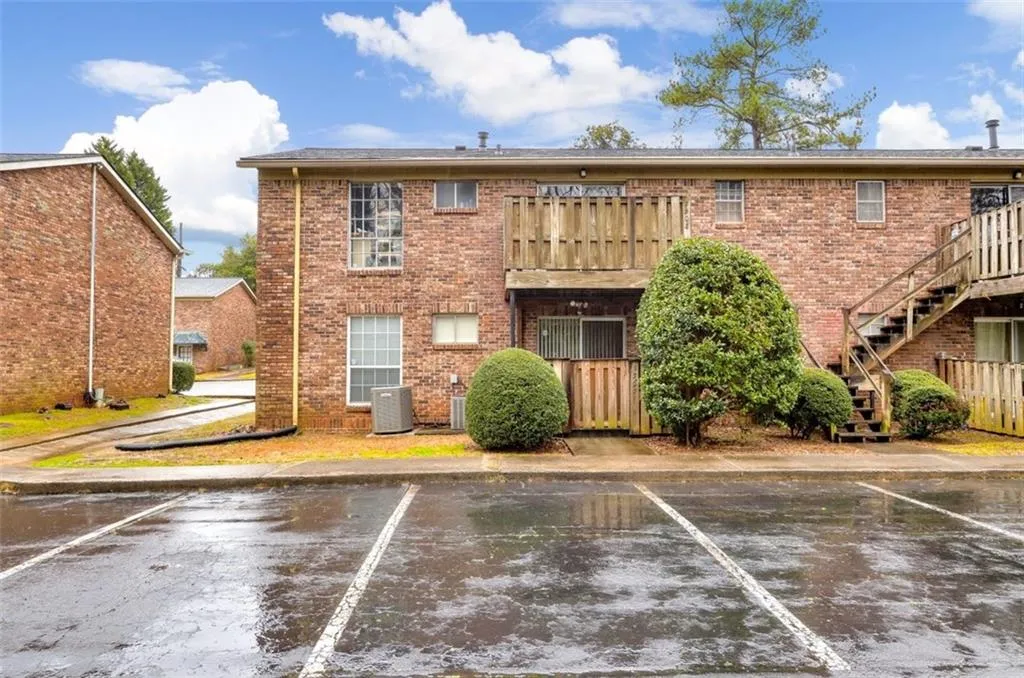 5507 Kingsport Drive Unit 29, Atlanta, Georgia 30342, 2 Bedrooms Bedrooms, ,1 BathroomBathrooms,Residential,Sold,5507 Kingsport Drive Unit 29,6771630