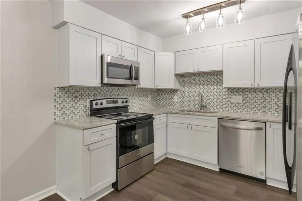 41 Cantey Place Nw, Atlanta, Georgia 30327, 1 Bedroom Bedrooms, ,1 BathroomBathrooms,Residential,Sold,41 Cantey Place Nw,7555007