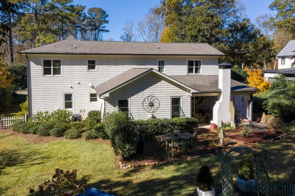 4715 High Point Road, Atlanta, Georgia 30342, 5 Bedrooms Bedrooms, ,3 BathroomsBathrooms,Residential,Sold,4715 High Point Road,6985214