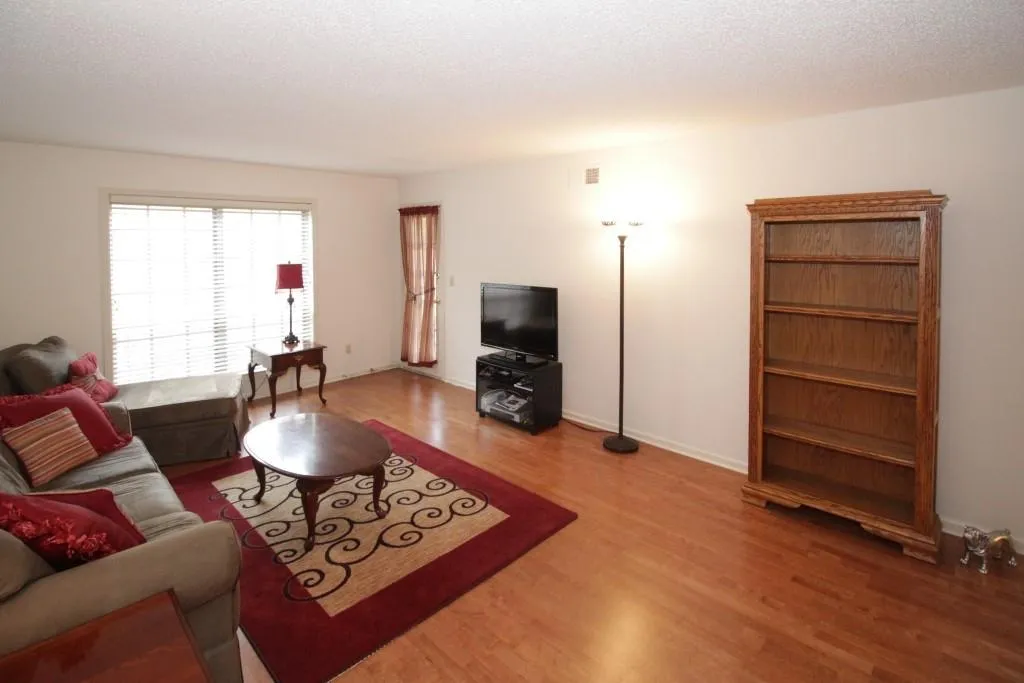 6851 Roswell Road Unit F20, Sandy Springs, Georgia 30328, 3 Bedrooms Bedrooms, ,2 BathroomsBathrooms,Residential,Sold,6851 Roswell Road Unit F20,5982944