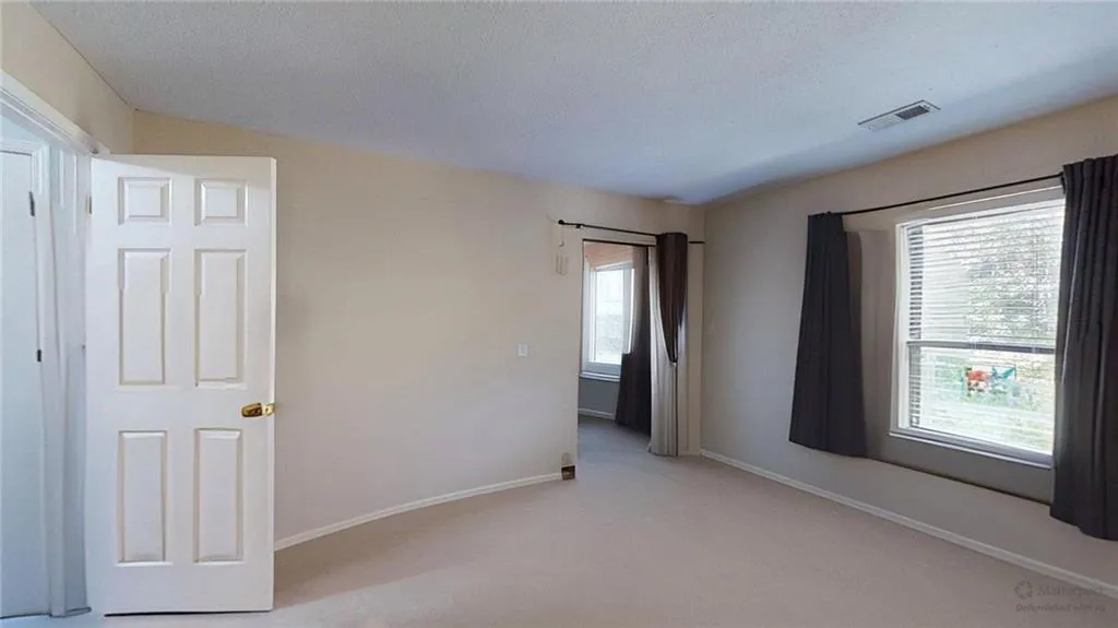 25205 Plantation Drive Ne Unit 205, Atlanta, Georgia 30324, 2 Bedrooms Bedrooms, 0 ,2 BathroomsBathrooms,Residential,For Sale,25205 Plantation Drive Ne Unit 205,7680498