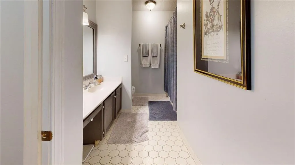 25205 Plantation Drive Ne Unit 205, Atlanta, Georgia 30324, 2 Bedrooms Bedrooms, 0 ,2 BathroomsBathrooms,Residential,For Sale,25205 Plantation Drive Ne Unit 205,7680498