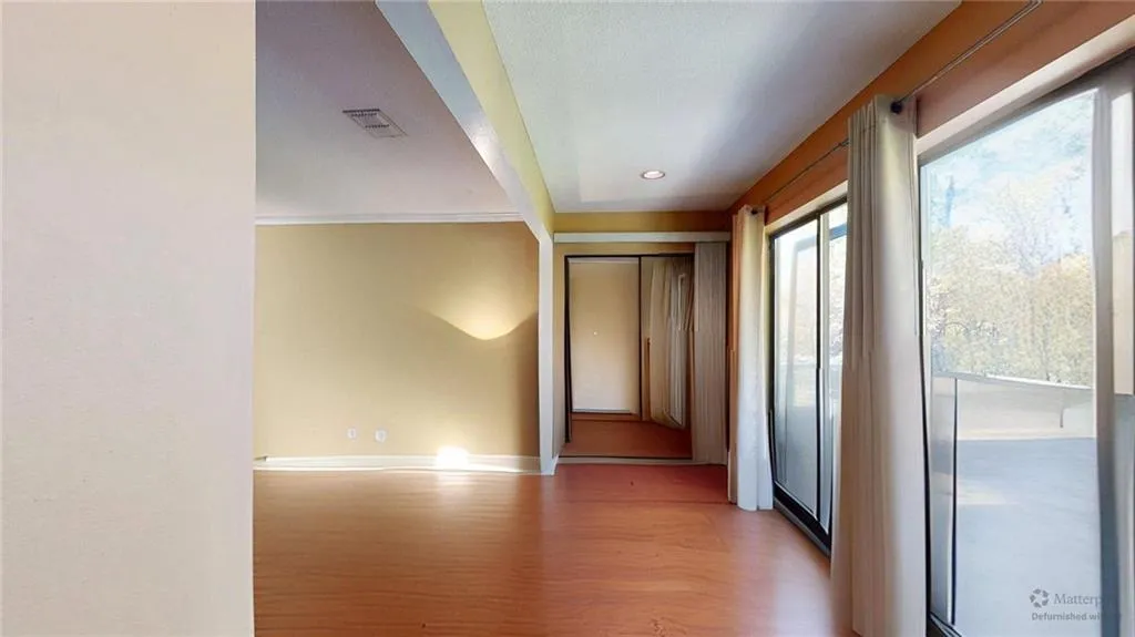 25205 Plantation Drive Ne Unit 205, Atlanta, Georgia 30324, 2 Bedrooms Bedrooms, 0 ,2 BathroomsBathrooms,Residential,For Sale,25205 Plantation Drive Ne Unit 205,7680498