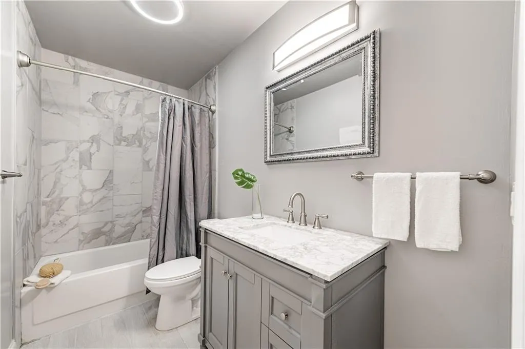 270 Mark Trail, Sandy Springs, Georgia 30328, 5 Bedrooms Bedrooms, ,3 BathroomsBathrooms,Residential,Sold,270 Mark Trail,7129382