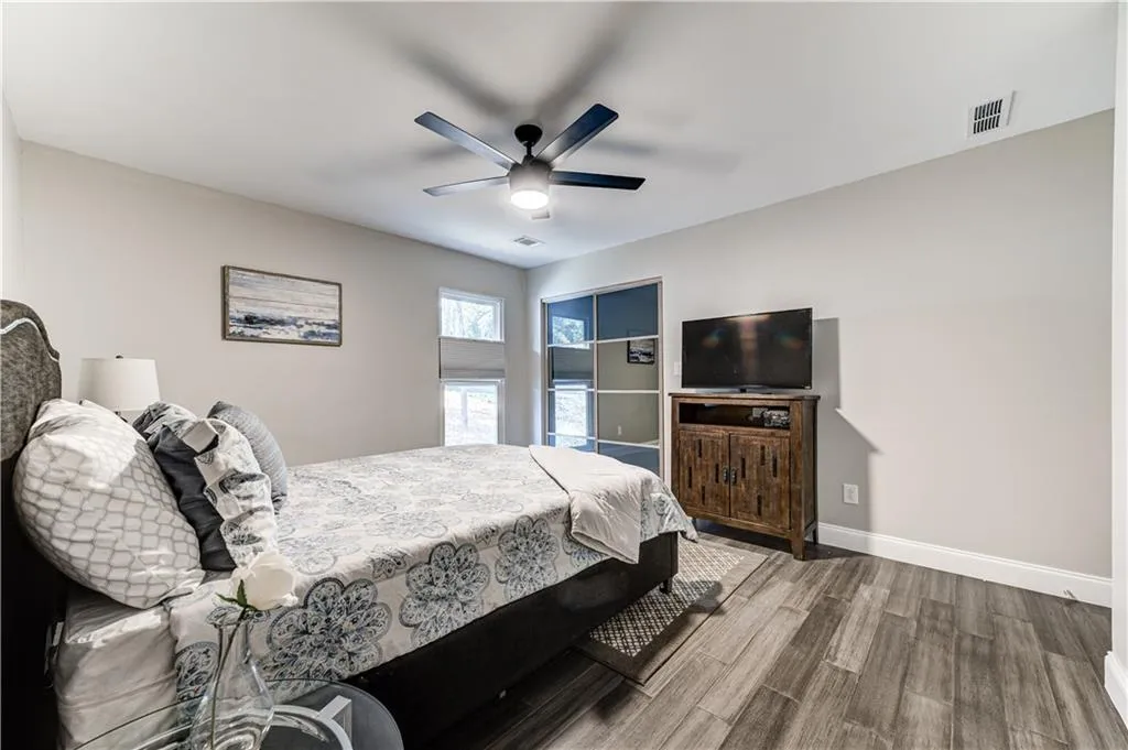 270 Mark Trail, Sandy Springs, Georgia 30328, 5 Bedrooms Bedrooms, ,3 BathroomsBathrooms,Residential,Sold,270 Mark Trail,7129382