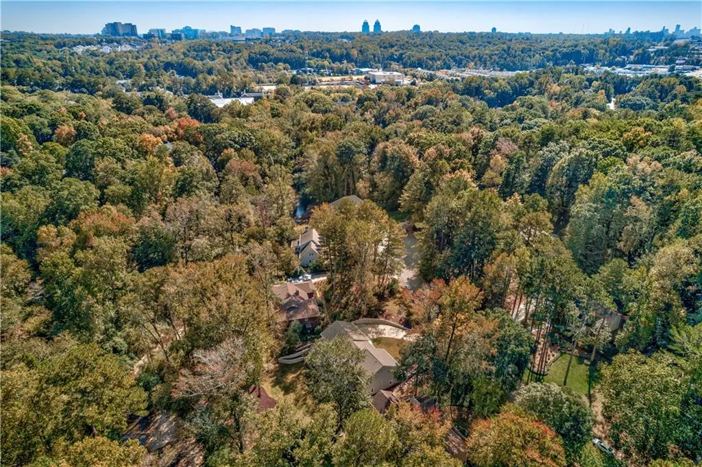 270 Mark Trail, Sandy Springs, Georgia 30328, 5 Bedrooms Bedrooms, ,3 BathroomsBathrooms,Residential,Sold,270 Mark Trail,7129382