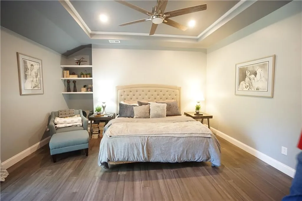 270 Mark Trail, Sandy Springs, Georgia 30328, 5 Bedrooms Bedrooms, ,3 BathroomsBathrooms,Residential,Sold,270 Mark Trail,7129382