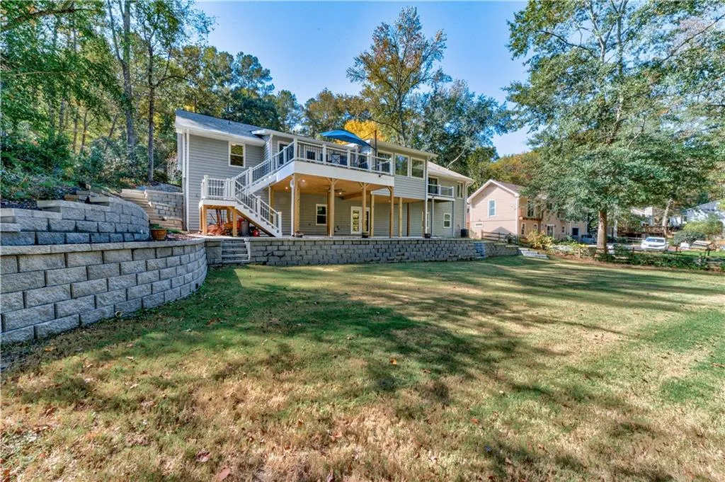 270 Mark Trail, Sandy Springs, Georgia 30328, 5 Bedrooms Bedrooms, ,3 BathroomsBathrooms,Residential,Sold,270 Mark Trail,7129382