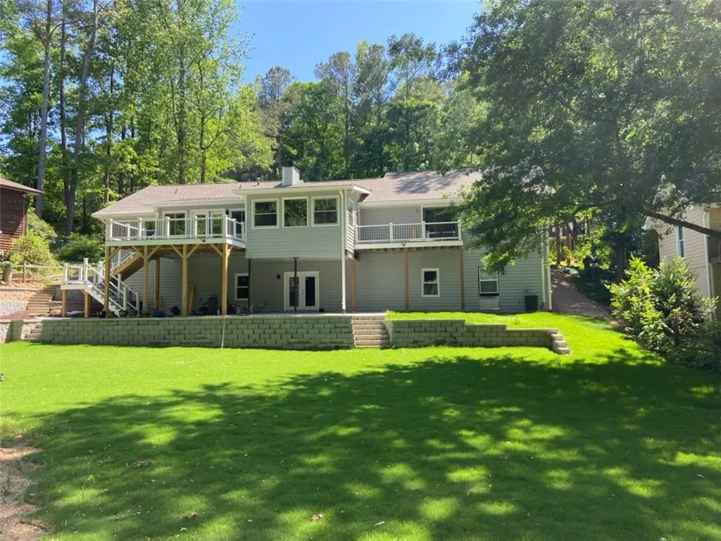 270 Mark Trail, Sandy Springs, Georgia 30328, 5 Bedrooms Bedrooms, ,3 BathroomsBathrooms,Residential,Sold,270 Mark Trail,7129382