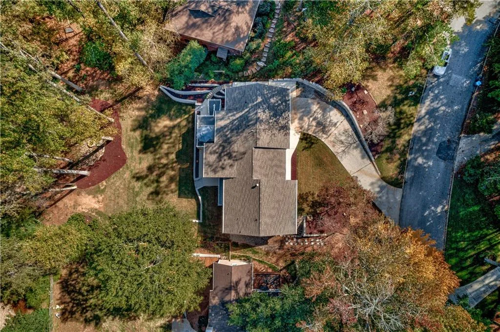 270 Mark Trail, Sandy Springs, Georgia 30328, 5 Bedrooms Bedrooms, ,3 BathroomsBathrooms,Residential,Sold,270 Mark Trail,7129382