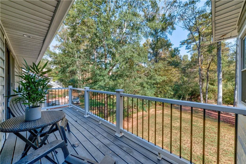 270 Mark Trail, Sandy Springs, Georgia 30328, 5 Bedrooms Bedrooms, ,3 BathroomsBathrooms,Residential,Sold,270 Mark Trail,7129382