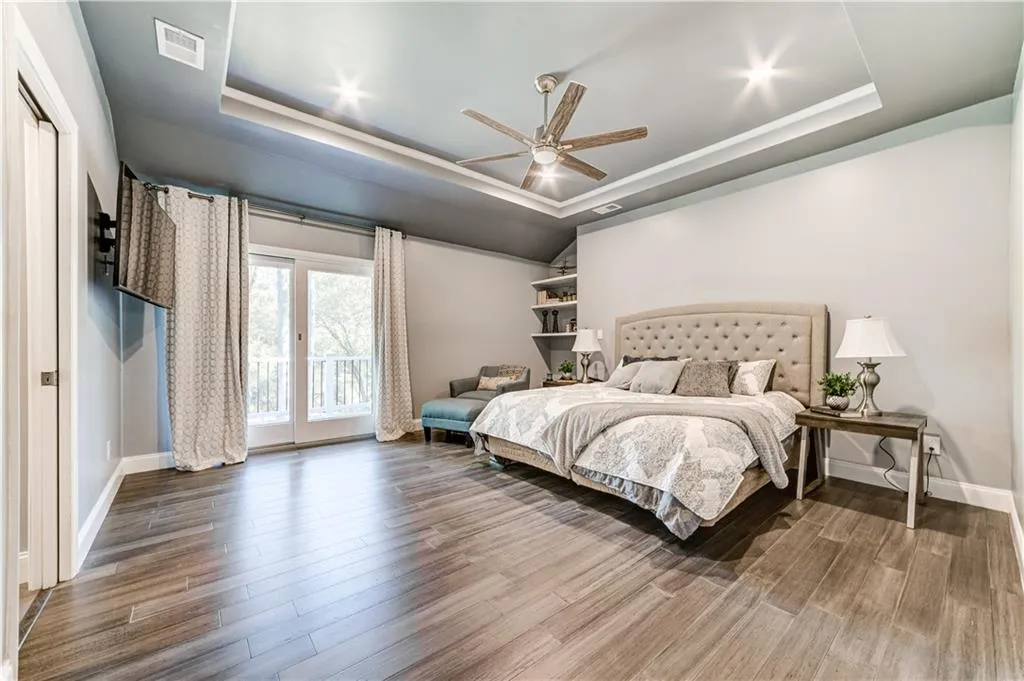 270 Mark Trail, Sandy Springs, Georgia 30328, 5 Bedrooms Bedrooms, ,3 BathroomsBathrooms,Residential,Sold,270 Mark Trail,7129382