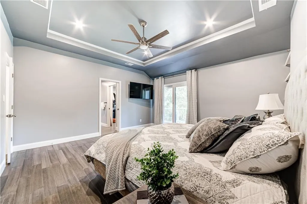 270 Mark Trail, Sandy Springs, Georgia 30328, 5 Bedrooms Bedrooms, ,3 BathroomsBathrooms,Residential,Sold,270 Mark Trail,7129382