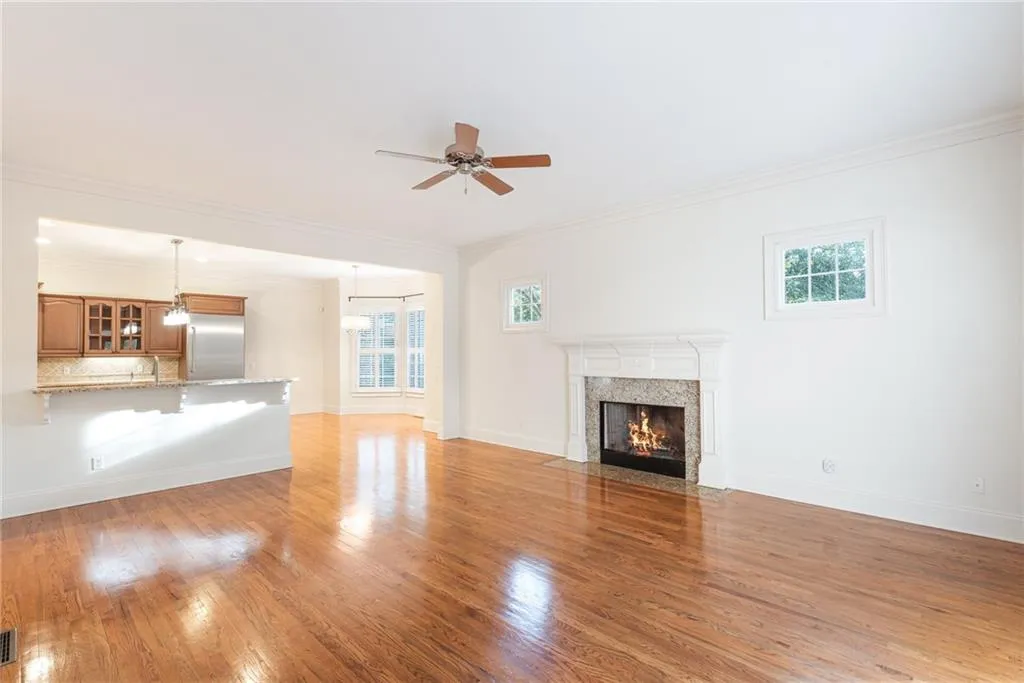 61 W Belle Isle Road, Sandy Springs, Georgia 30342, 4 Bedrooms Bedrooms, ,4 BathroomsBathrooms,Residential,Sold,61 W Belle Isle Road,6803327