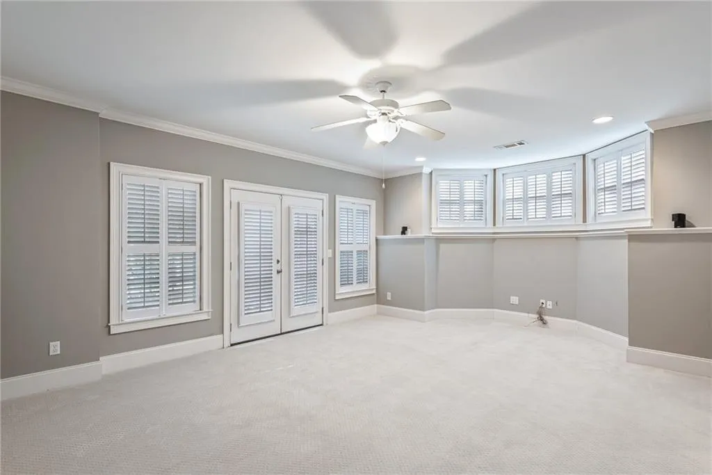 61 W Belle Isle Road, Sandy Springs, Georgia 30342, 4 Bedrooms Bedrooms, ,4 BathroomsBathrooms,Residential,Sold,61 W Belle Isle Road,6803327