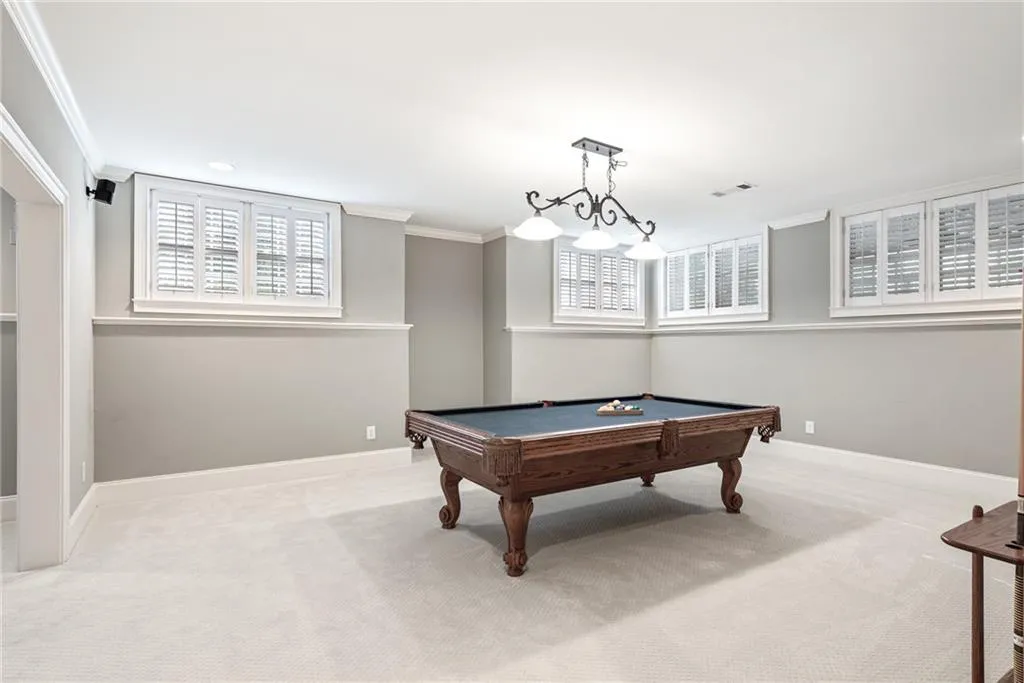61 W Belle Isle Road, Sandy Springs, Georgia 30342, 4 Bedrooms Bedrooms, ,4 BathroomsBathrooms,Residential,Sold,61 W Belle Isle Road,6803327