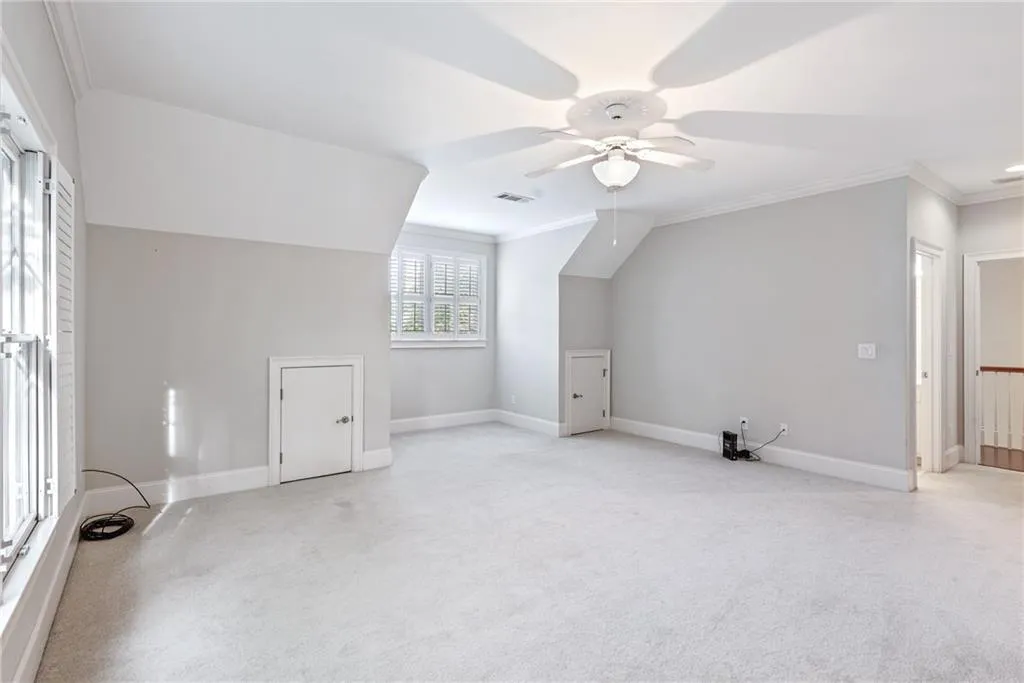 61 W Belle Isle Road, Sandy Springs, Georgia 30342, 4 Bedrooms Bedrooms, ,4 BathroomsBathrooms,Residential,Sold,61 W Belle Isle Road,6803327