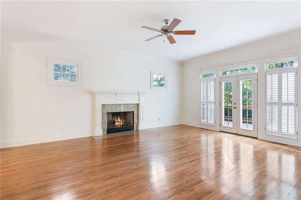 61 W Belle Isle Road, Sandy Springs, Georgia 30342, 4 Bedrooms Bedrooms, ,4 BathroomsBathrooms,Residential,Sold,61 W Belle Isle Road,6803327