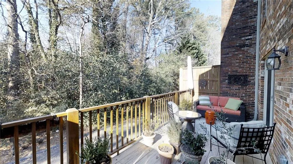 250 The South Chace, Atlanta, Georgia 30328, 3 Bedrooms Bedrooms, ,2 BathroomsBathrooms,Residential,Sold,250 The South Chace,5949712