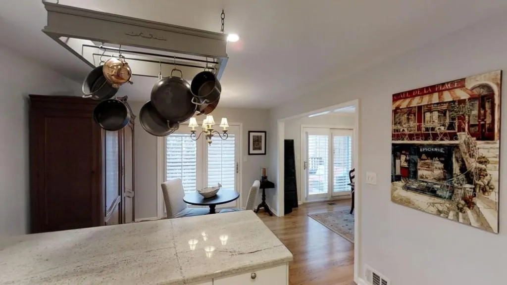 250 The South Chace, Atlanta, Georgia 30328, 3 Bedrooms Bedrooms, ,2 BathroomsBathrooms,Residential,Sold,250 The South Chace,5949712
