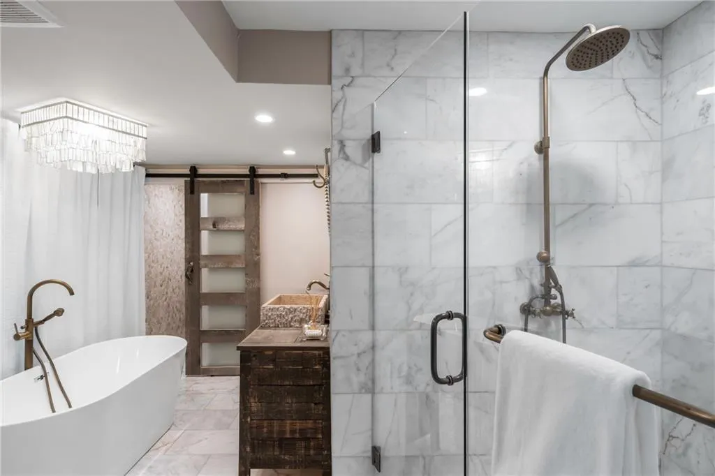 7105 Brandon Mill Road, Sandy Springs, Georgia 30328, 4 Bedrooms Bedrooms, ,2 BathroomsBathrooms,Residential,Sold,7105 Brandon Mill Road,6736887