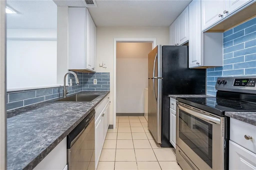 1074 Peachtree Walk Ne Unit B404, Atlanta, Georgia 30309, 1 Bedroom Bedrooms, ,1 BathroomBathrooms,Residential,Sold,1074 Peachtree Walk Ne Unit B404,7577127