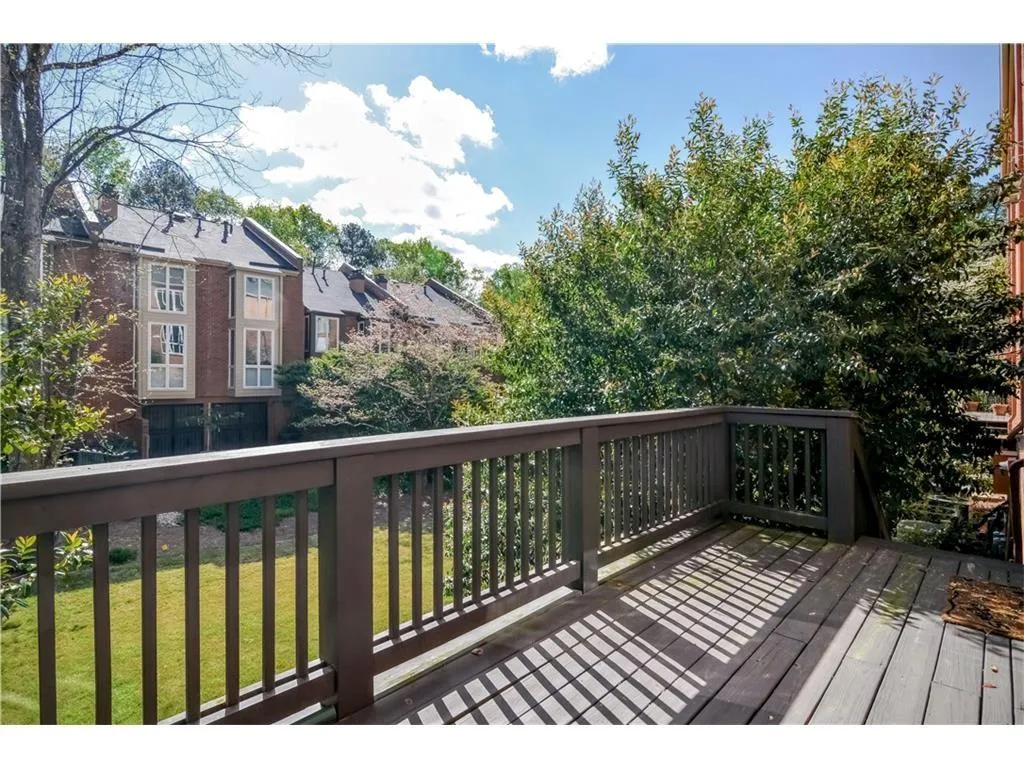 29 Willow Glen Ne, Atlanta, Georgia 30342, 4 Bedrooms Bedrooms, ,4 BathroomsBathrooms,Residential,Sold,29 Willow Glen Ne,5704912