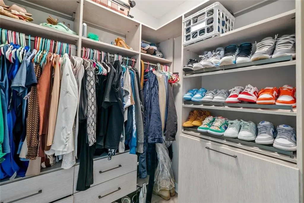 Closet is California Closet style