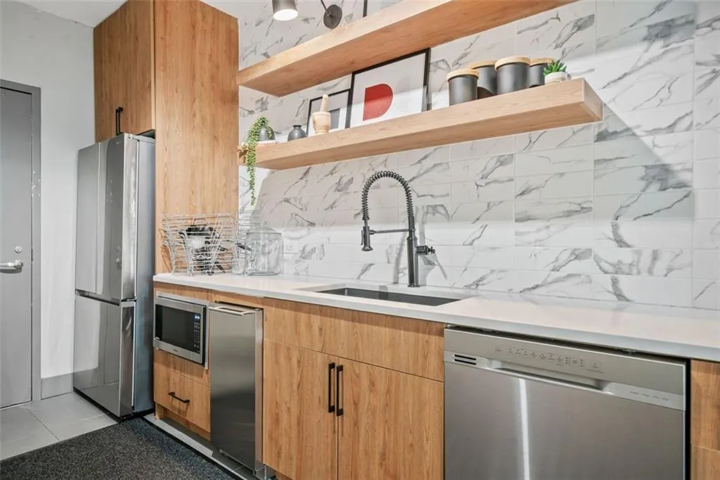 250 Pharr Road Ne Unit 1814, Atlanta, Georgia 30305, 1 Bedroom Bedrooms, 0 ,1 BathroomBathrooms,Residential,For Sale,250 Pharr Road Ne Unit 1814,7673255