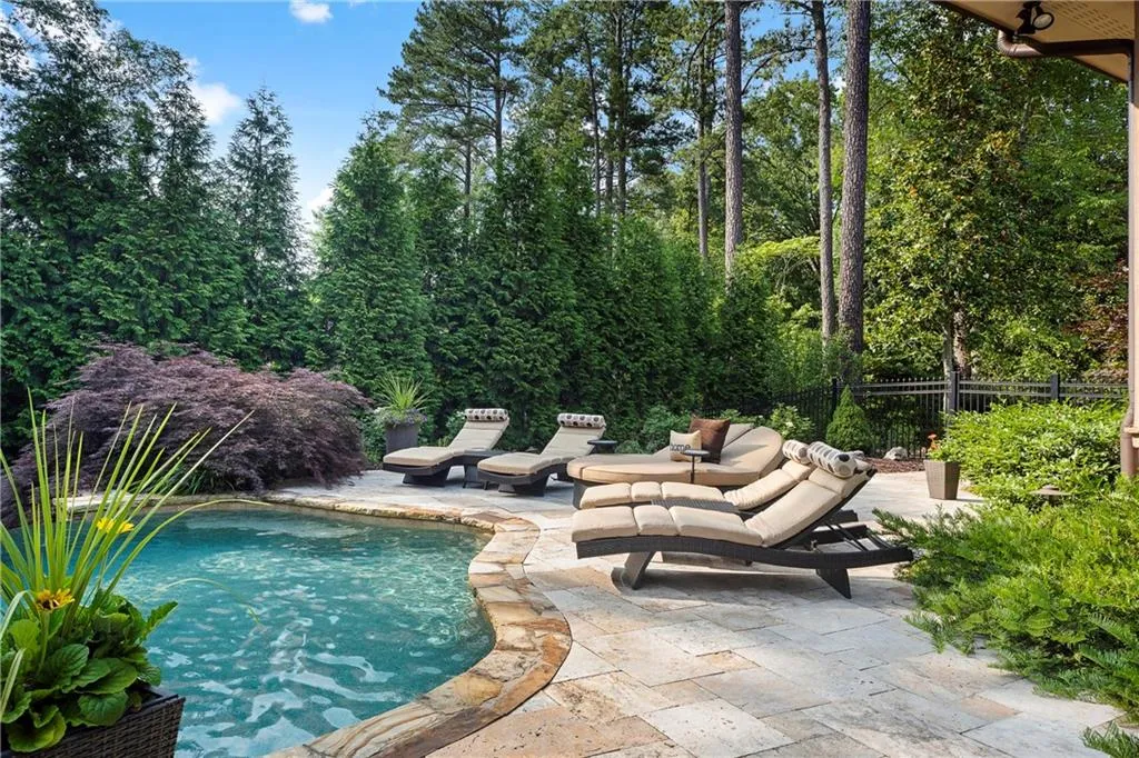 385 River Valley Road, Atlanta, Georgia 30328, 5 Bedrooms Bedrooms, ,6 BathroomsBathrooms,Residential,Sold,385 River Valley Road,6565806