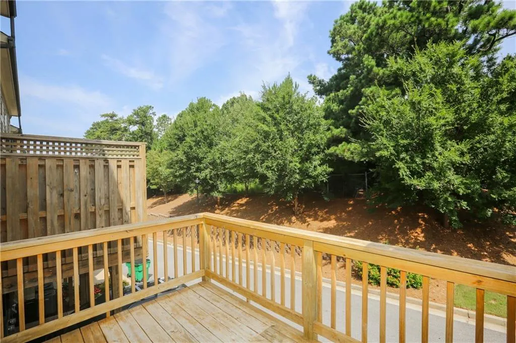 7480 Glisten Avenue, Atlanta, Georgia 30328, 3 Bedrooms Bedrooms, ,3 BathroomsBathrooms,Residential,Sold,7480 Glisten Avenue,6045228