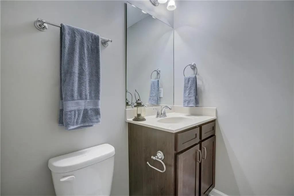 7480 Glisten Avenue, Atlanta, Georgia 30328, 3 Bedrooms Bedrooms, ,3 BathroomsBathrooms,Residential,Sold,7480 Glisten Avenue,6045228