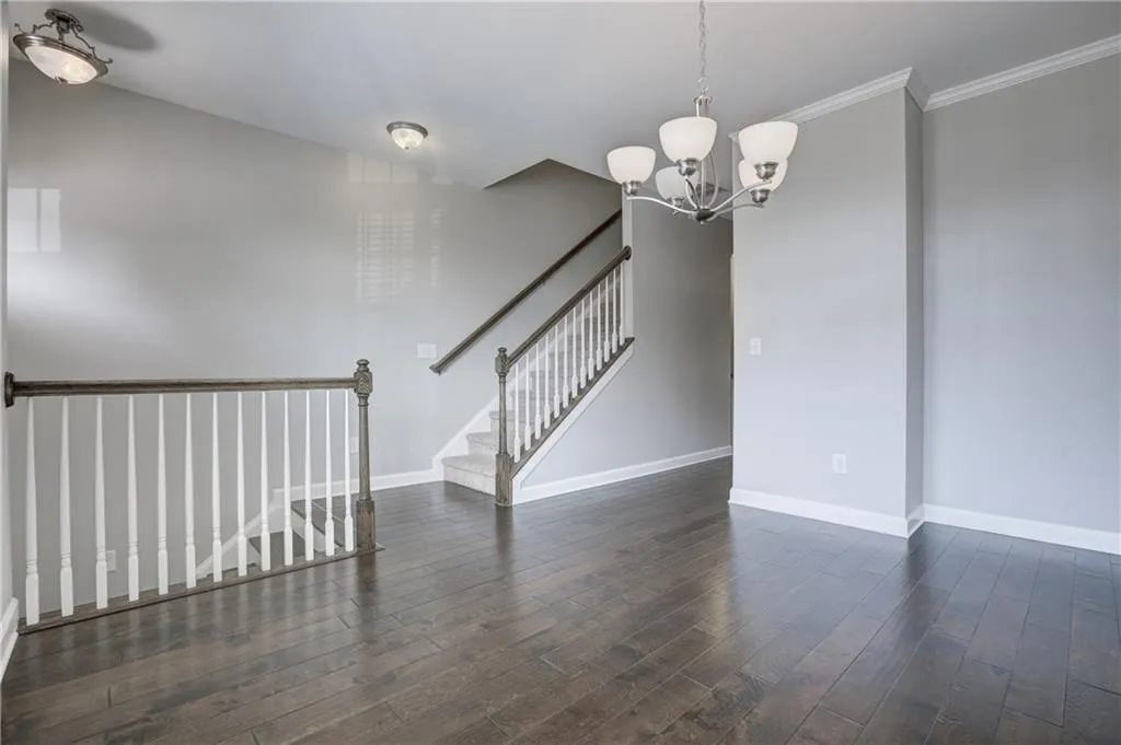 7480 Glisten Avenue, Atlanta, Georgia 30328, 3 Bedrooms Bedrooms, ,3 BathroomsBathrooms,Residential,Sold,7480 Glisten Avenue,6045228