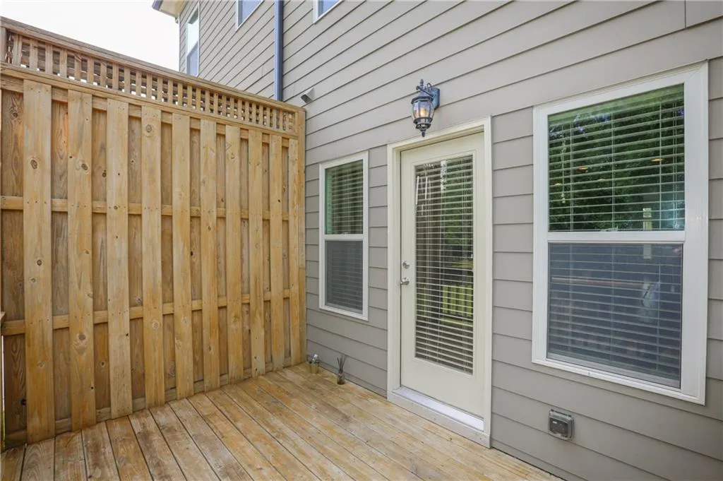 7480 Glisten Avenue, Atlanta, Georgia 30328, 3 Bedrooms Bedrooms, ,3 BathroomsBathrooms,Residential,Sold,7480 Glisten Avenue,6045228