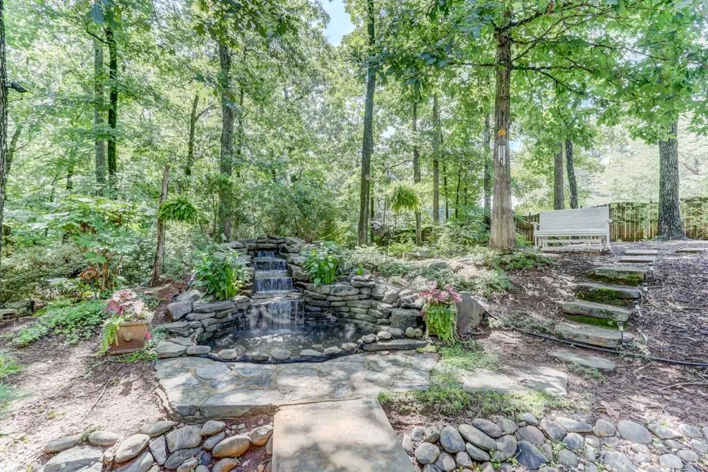 130 Belvedere Court, Sandy Springs, Georgia 30350, 5 Bedrooms Bedrooms, ,4 BathroomsBathrooms,Residential,Sold,130 Belvedere Court,6587597