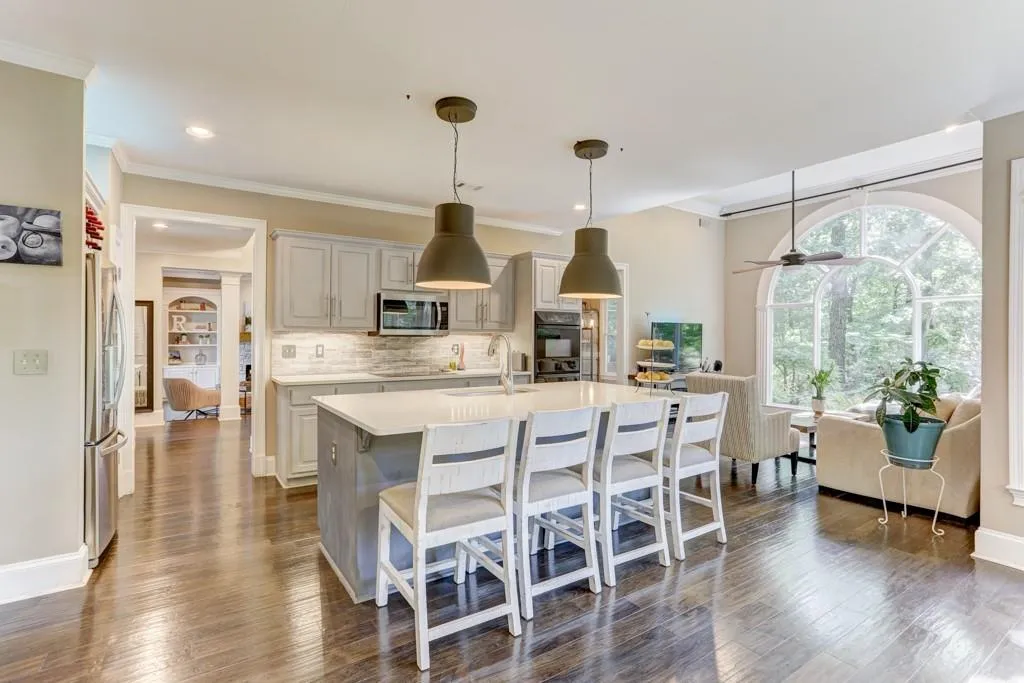 130 Belvedere Court, Sandy Springs, Georgia 30350, 5 Bedrooms Bedrooms, ,4 BathroomsBathrooms,Residential,Sold,130 Belvedere Court,6587597