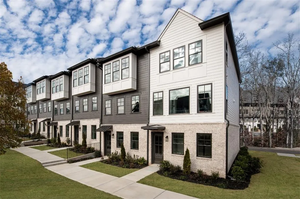 6529 Beacon Drive Unit 372, Sandy Springs, Georgia 30328, 3 Bedrooms Bedrooms, ,3 BathroomsBathrooms,Residential,Sold,6529 Beacon Drive Unit 372,7000142