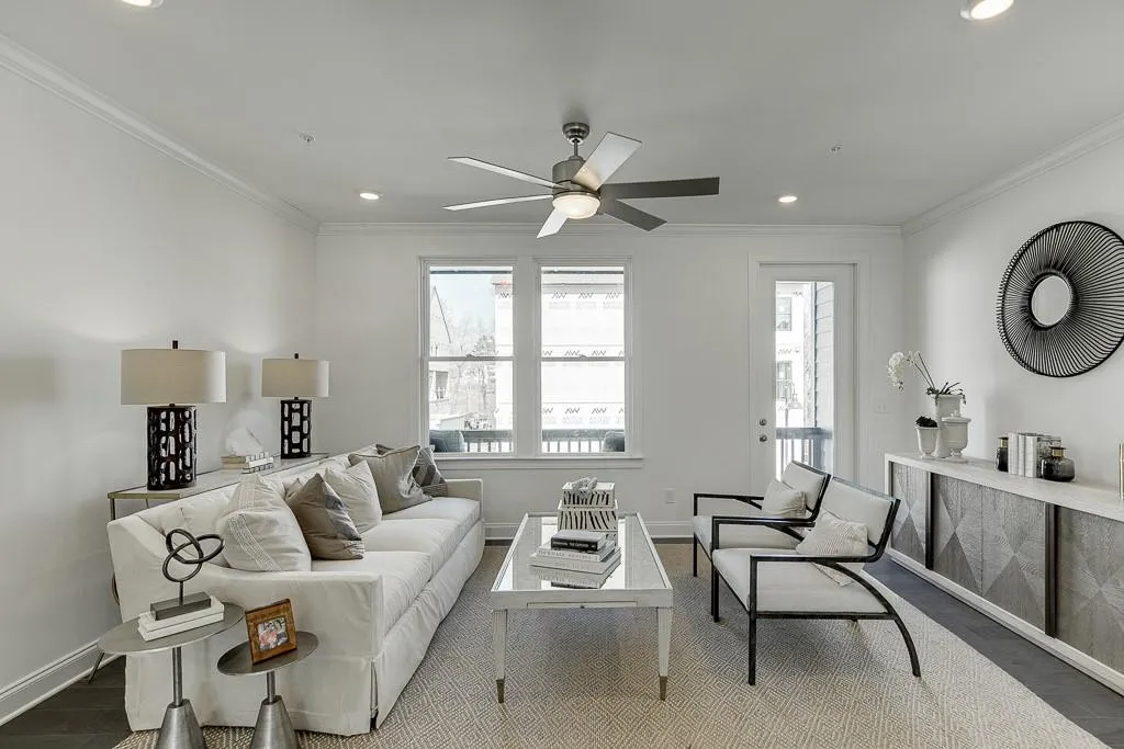 6529 Beacon Drive Unit 372, Sandy Springs, Georgia 30328, 3 Bedrooms Bedrooms, ,3 BathroomsBathrooms,Residential,Sold,6529 Beacon Drive Unit 372,7000142