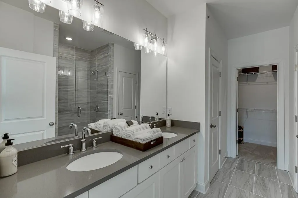 6529 Beacon Drive Unit 372, Sandy Springs, Georgia 30328, 3 Bedrooms Bedrooms, ,3 BathroomsBathrooms,Residential,Sold,6529 Beacon Drive Unit 372,7000142