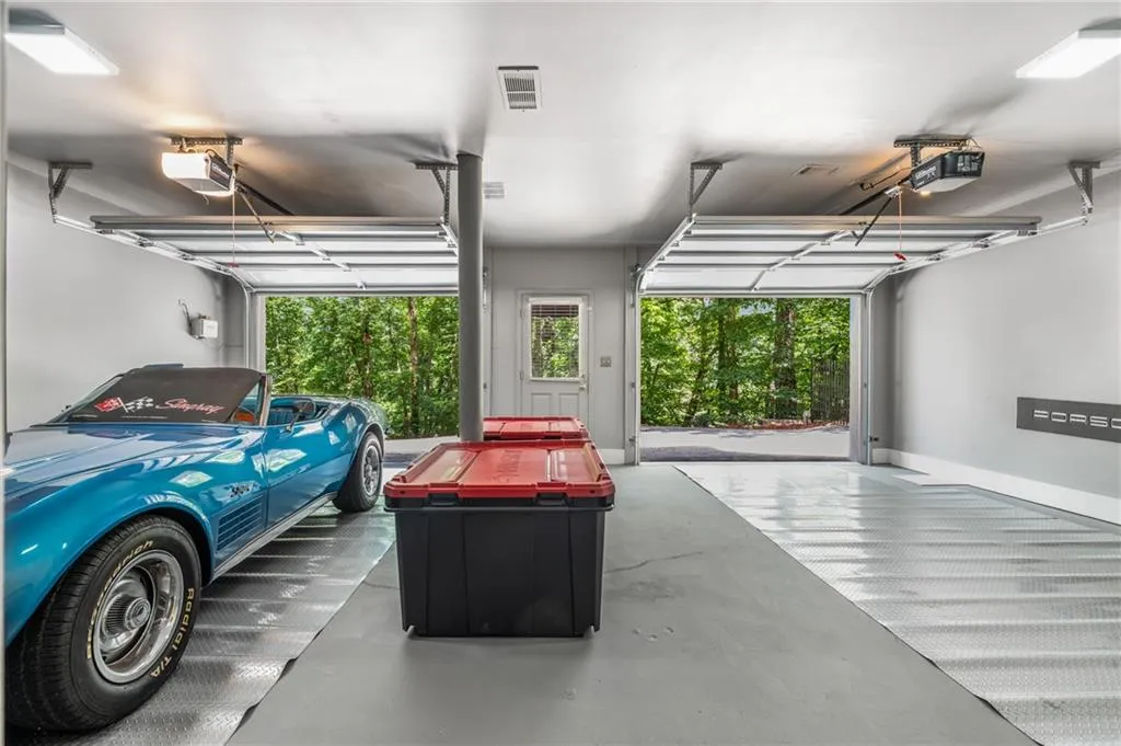 9035 River Run, Atlanta, Georgia 30350, 5 Bedrooms Bedrooms, ,4 BathroomsBathrooms,Residential,For Sale,9035 River Run,7631826