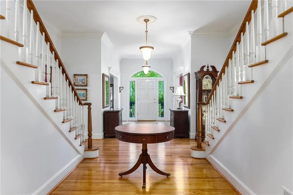 9035 River Run, Atlanta, Georgia 30350, 5 Bedrooms Bedrooms, ,4 BathroomsBathrooms,Residential,For Sale,9035 River Run,7631826