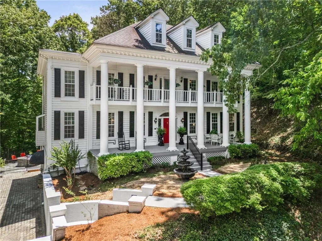 9035 River Run, Atlanta, Georgia 30350, 5 Bedrooms Bedrooms, ,4 BathroomsBathrooms,Residential,For Sale,9035 River Run,7631826