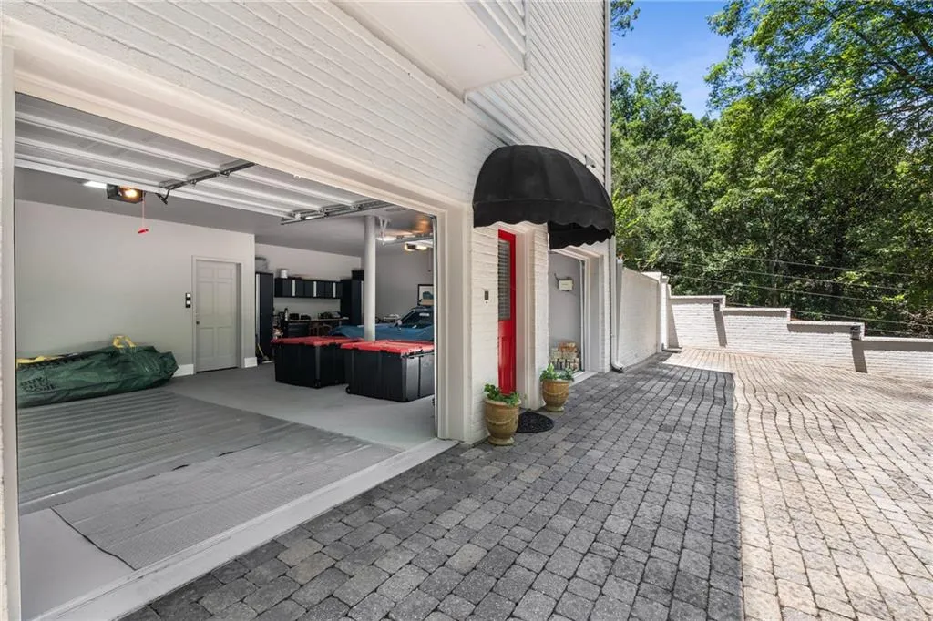 9035 River Run, Atlanta, Georgia 30350, 5 Bedrooms Bedrooms, ,4 BathroomsBathrooms,Residential,For Sale,9035 River Run,7631826
